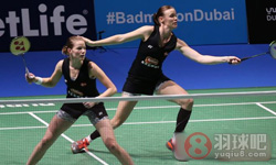 2015年世界羽联总决赛 尼蒂娅·克里欣达·马赫斯瓦里/格雷西娅·波莉VS 克里斯汀娜·佩蒂森/卡米拉·吕特·尤尔女双小组赛录像